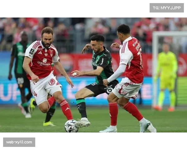 布雷斯特3-3朗斯，半场3-0领先遭追平